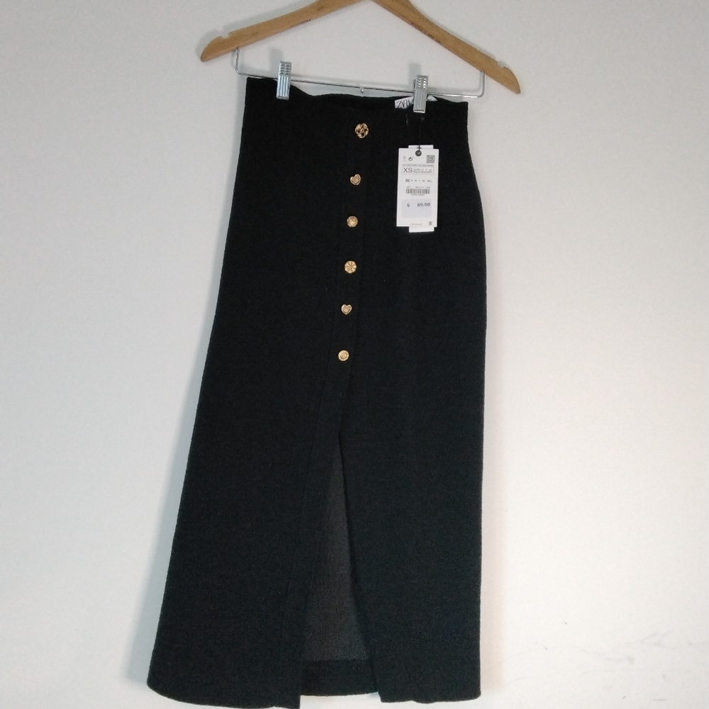 Zara - Picture 2 of 4